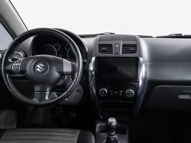 Suzuki SX4 2013
