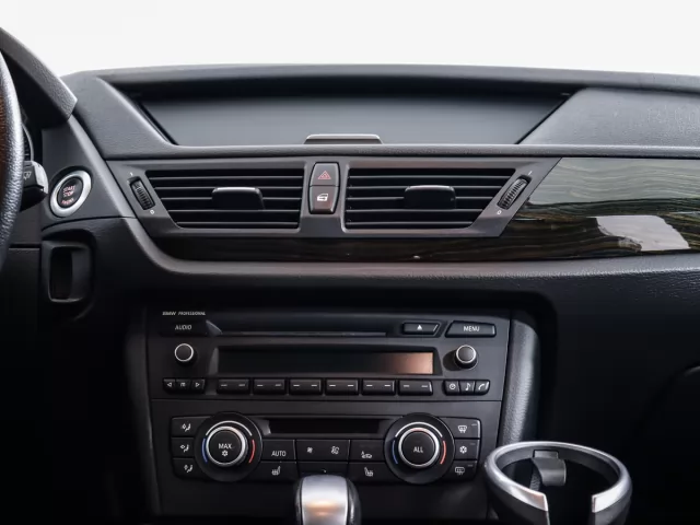BMW X1 2012
