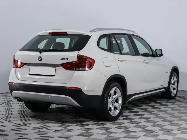 BMW X1 2012