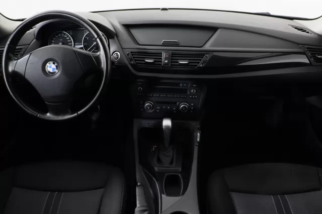 BMW X1 2011