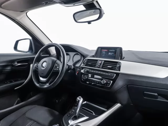 BMW 1 серия 2020