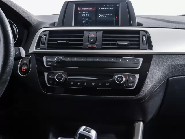 BMW 1 серия 2020