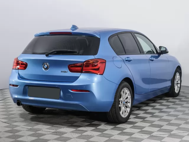 BMW 1 серия 2020