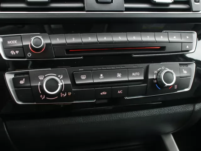 BMW 1 серия 2018