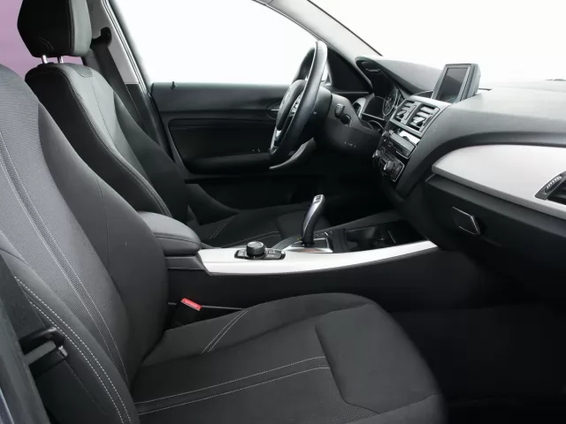 BMW 1 серия 2018