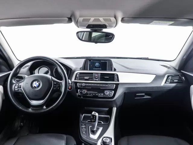 BMW 1 серия 2016
