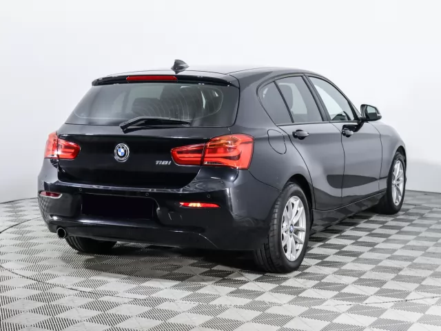 BMW 1 серия 2016