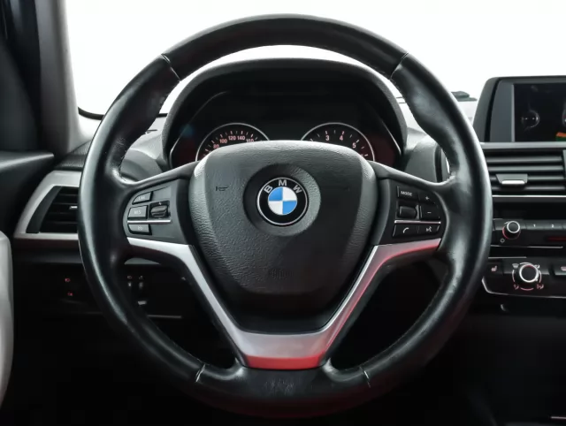BMW 1 серия 2015