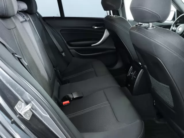 BMW 1 серия 2019