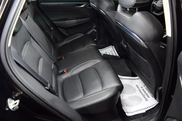 Geely Tugella 2020
