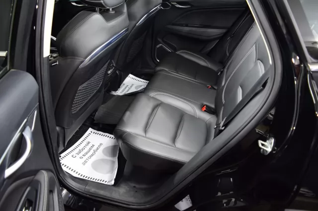 Geely Tugella 2020