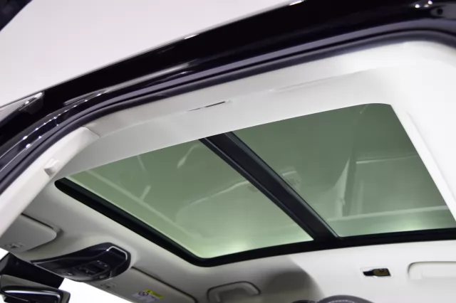 Geely Tugella 2020