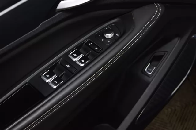 Geely Tugella 2020