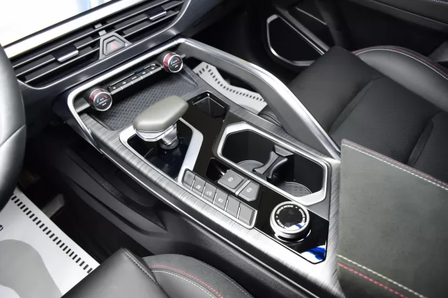 Geely Tugella 2020