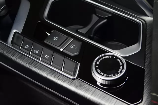 Geely Tugella 2020