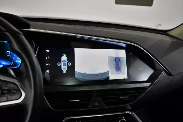 Geely Tugella 2021