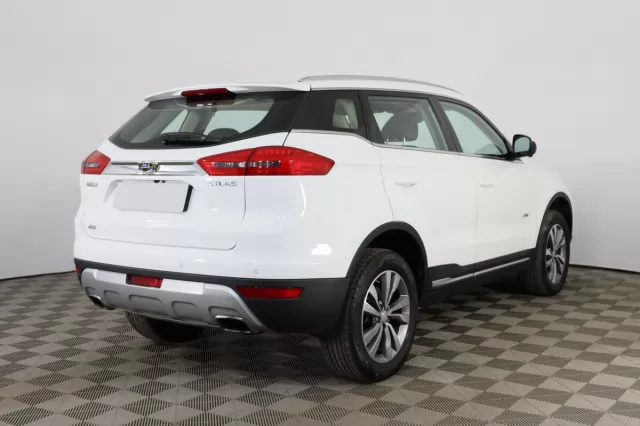 Geely Atlas 2021