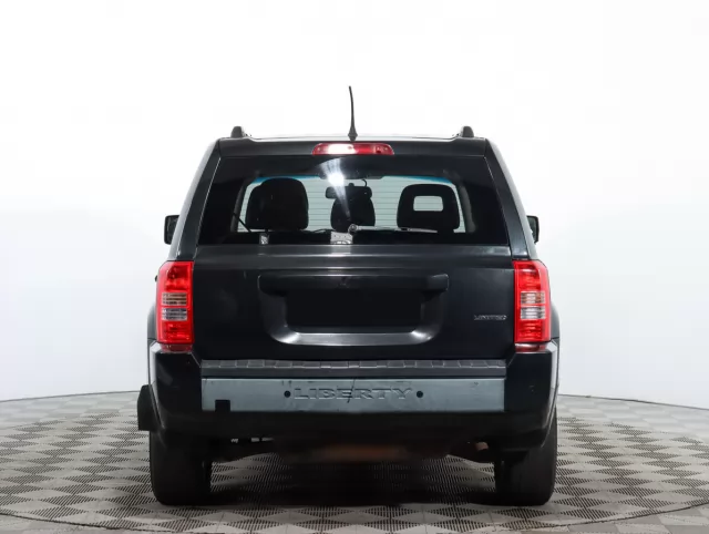 Jeep Liberty (Patriot) 2010