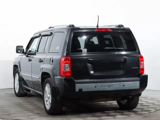 Jeep Liberty (Patriot) 2010