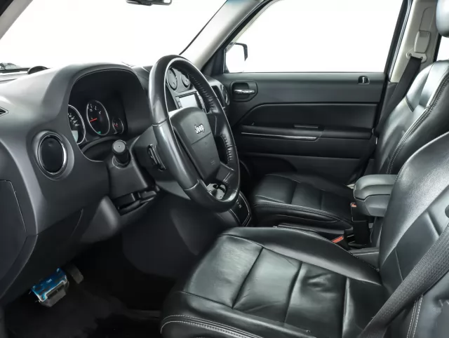 Jeep Liberty (Patriot) 2010