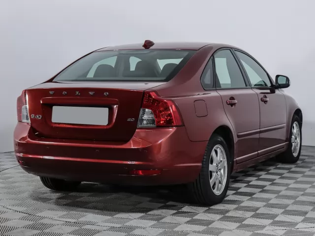 Volvo S40 2012