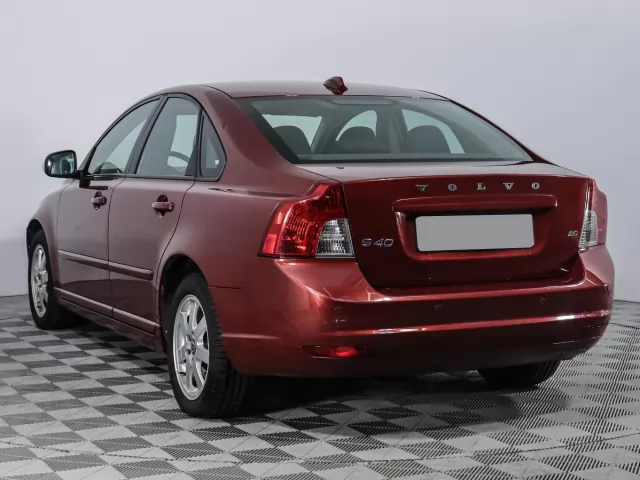 Volvo S40 2012