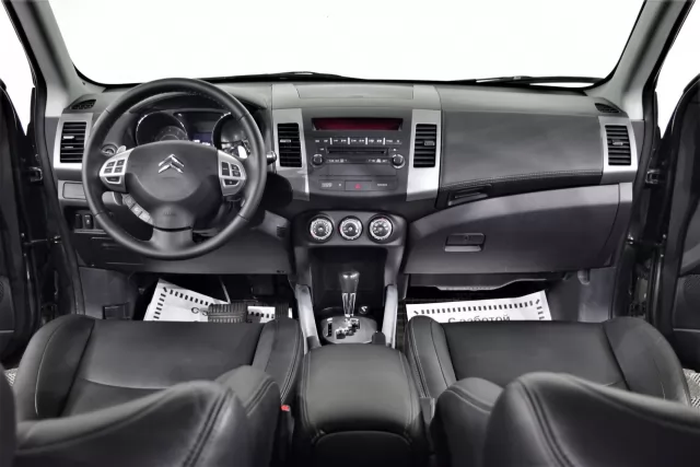 Citroen C-Crosser 2011