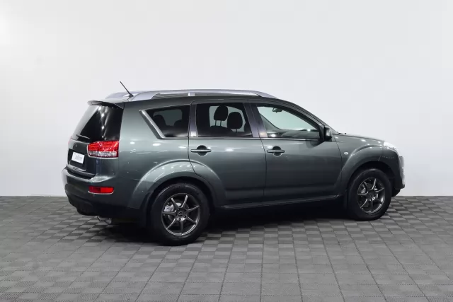 Citroen C-Crosser 2011