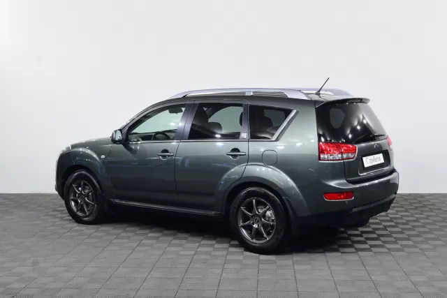 Citroen C-Crosser 2011