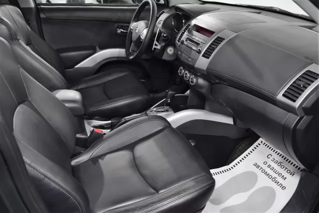 Citroen C-Crosser 2011