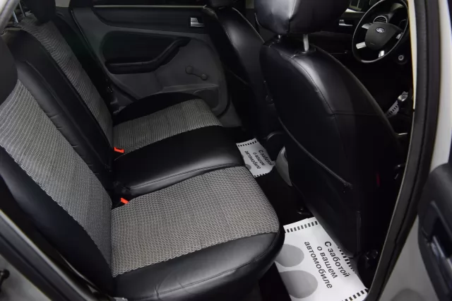 Ford Focus 2010