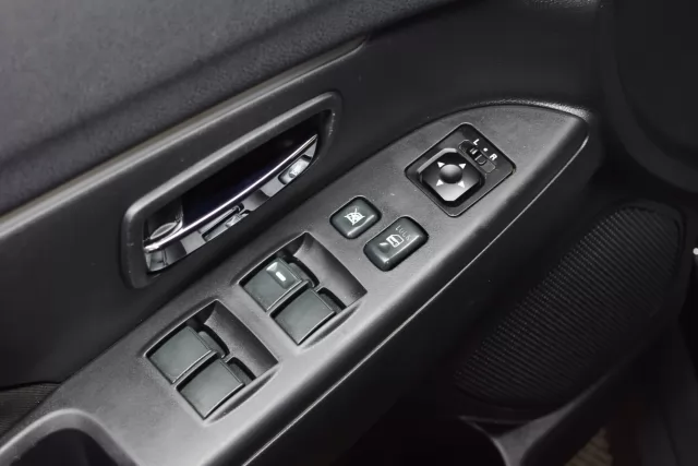 Mitsubishi ASX 2012