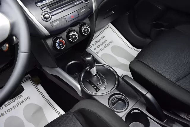 Mitsubishi ASX 2012