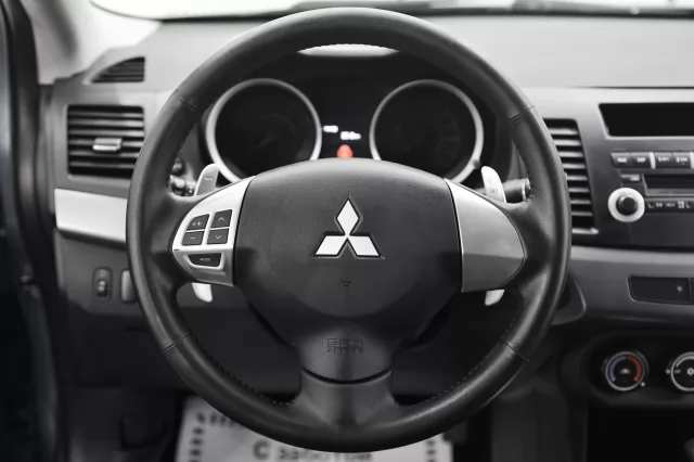 Mitsubishi Lancer 2012