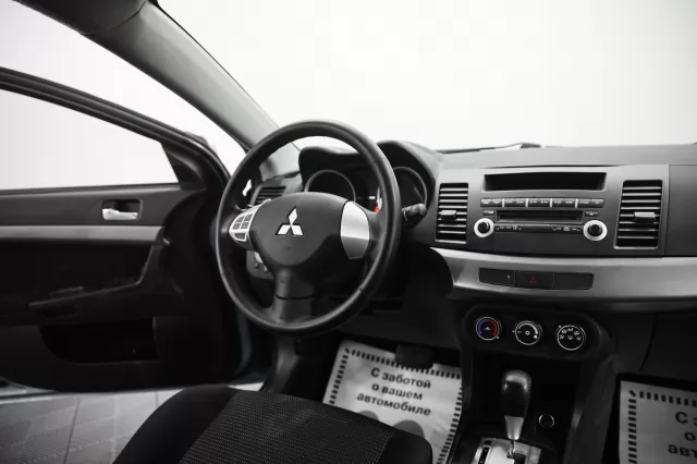 Mitsubishi Lancer 2012