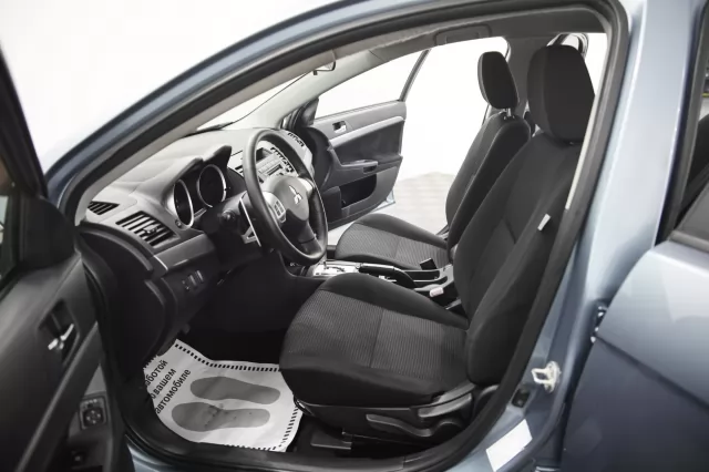Mitsubishi Lancer 2012