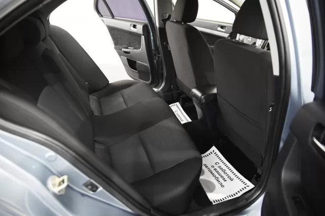 Mitsubishi Lancer 2012