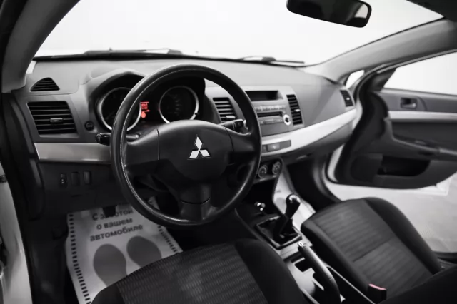 Mitsubishi Lancer 2013