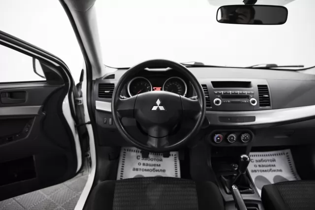 Mitsubishi Lancer 2013
