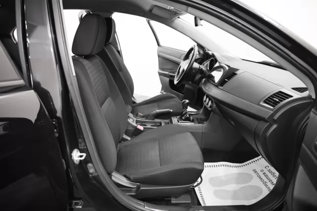 Mitsubishi Lancer 2014