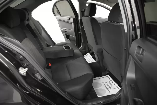 Mitsubishi Lancer 2014