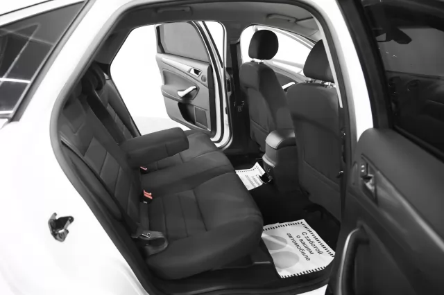 Ford Mondeo 2013