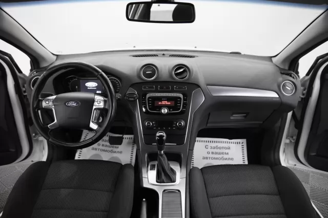 Ford Mondeo 2013