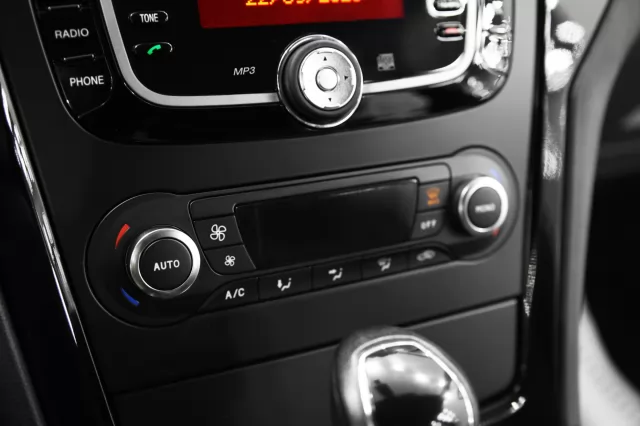 Ford Mondeo 2013