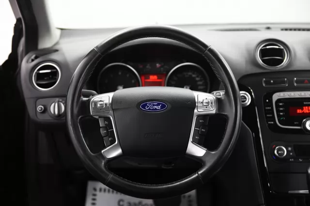 Ford Mondeo 2013
