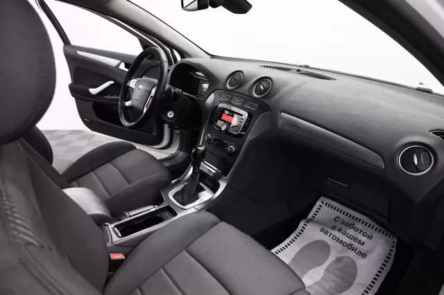 Ford Mondeo 2013