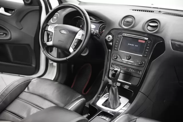 Ford Mondeo 2013