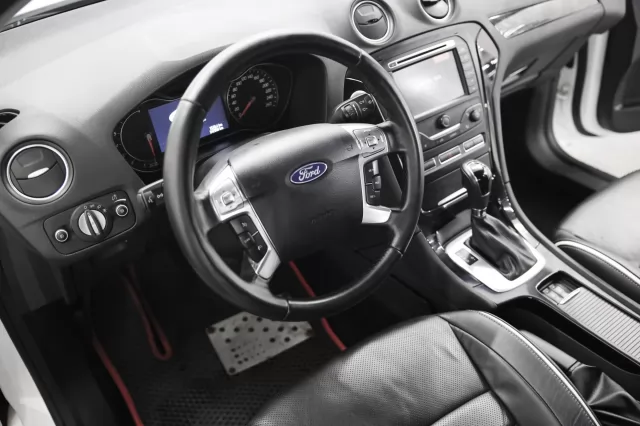 Ford Mondeo 2013