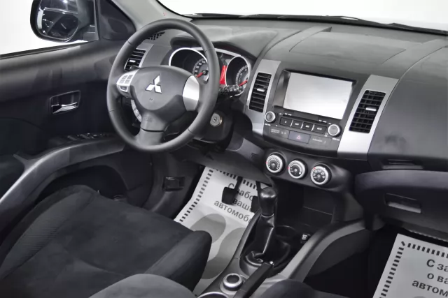 Mitsubishi Outlander 2006