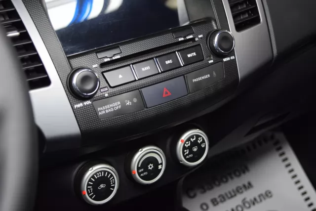Mitsubishi Outlander 2006